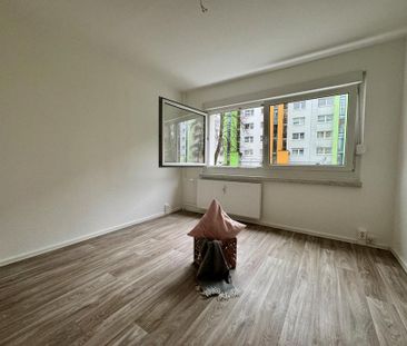 Geräumiges Wohnen im schönen Helbersdorf - Photo 1