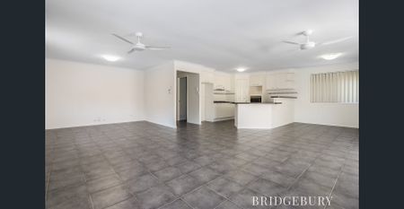 Space, Comfort and a Pool for Summer - Photo 3