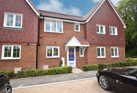 Raghill Close, Basingstoke - Photo 2