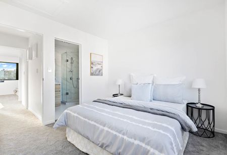 BOTANY DOWNS, 2 BEDROOMS - Photo 3