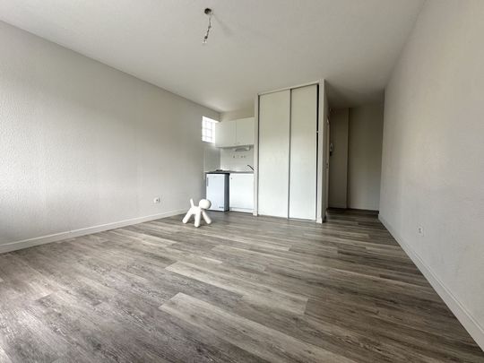 Location Appartement 2 pièces 31m² BEAUMONT 63110 - Photo 1