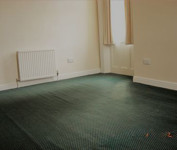 Huddersfield Road - Photo 2