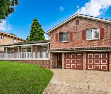 A GREAT FAMILY HOME - Lawn Maintenance Included - Photo 6