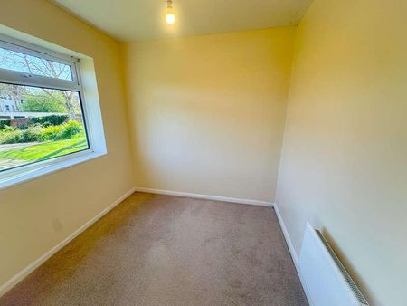 Arundel Road, BN21 - Photo 5