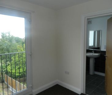 5 bedroom semi-detached house to rent - Photo 6