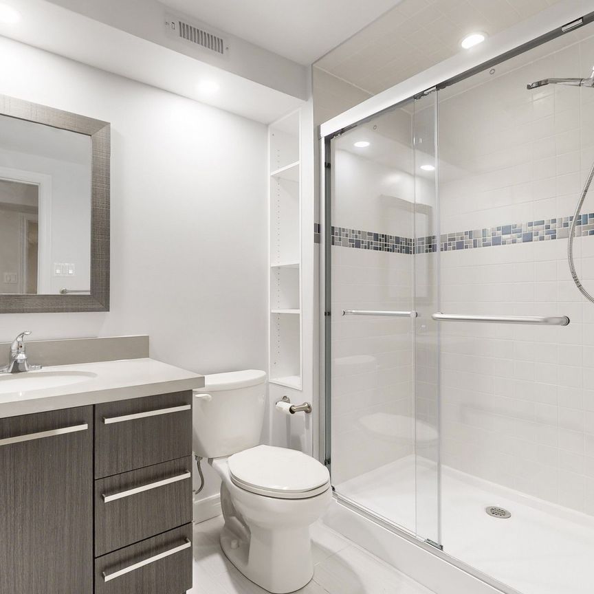 For Lease - 92 Barnwood Drive, Richmond Hill, Ontario - Photo 1