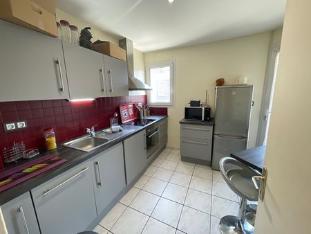 APPARTEMENT T2 MEUBLE AVEC TERRASSE - Photo 4