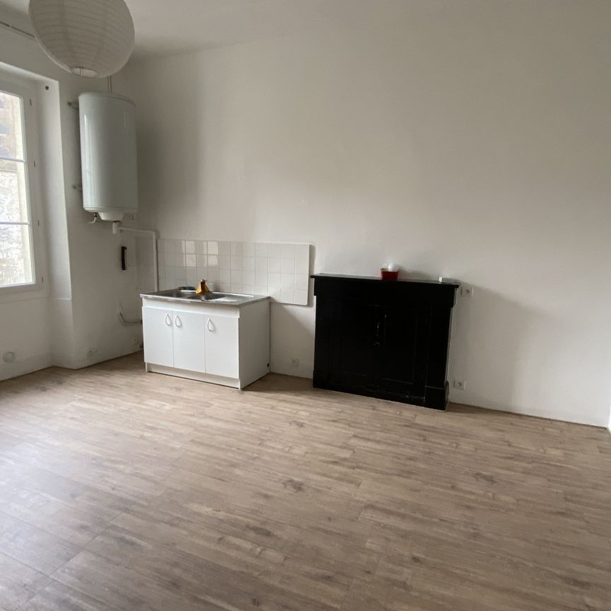 Location Appartement 2 pièces 45m² ANGERS 49000 - Photo 1
