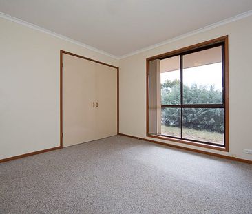 5A Noarlunga Crescent, Bonython ACT 2905 - Duplex For Rent | Domain - Photo 5