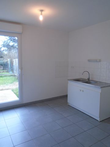 Location Maison 4 pièces 79m² LAUNAGUET 31140 - Photo 3