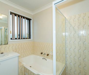 Family Friendly Living in Blaxland - Photo 6