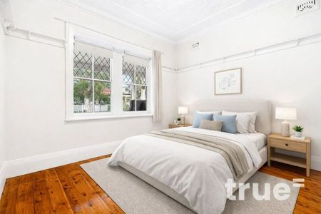 A STUNNING INFUSION OF CHARACTER AND STYLE - Photo 5