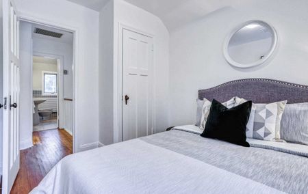 For Lease - 46 Fairfield Road, Toronto, Ontario - Photo 3