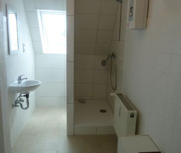 Ca. 80 m² gemütliche, möbelierte Dachgeschosswohnung zu vermieten! - Photo 1