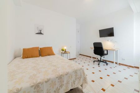 Carrer Ángel Villena, Valencia, Valencian Community 46013 - Photo 5