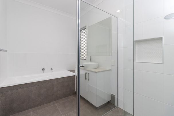 20 Voyage Street, Newport QLD 4020 - House For Rent - $950 | Domain - Photo 1