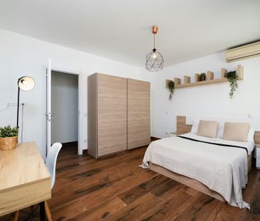 Calle de O'Donnell, Madrid, Community of Madrid 28009 - Photo 4