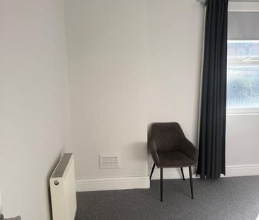 Room in a Shared Flat, Alpha Drive, CH42 - Photo 3