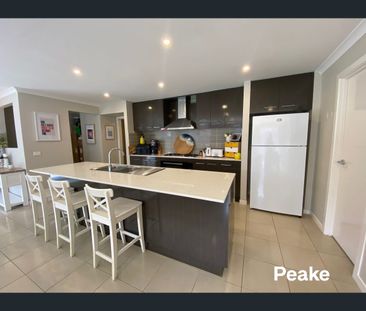 5 Rosyth Way, Cranbourne East, Vic 3977 - Photo 4