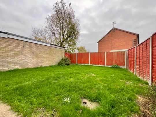 2 bedroom End Terraced House to let - Photo 1