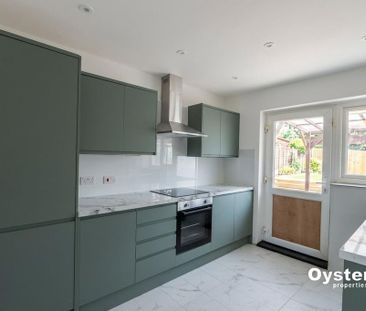 4 bedroom end of terrace house to rent - Photo 3
