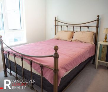 Townhouse in Vancouver West Side, BC - Photo 6