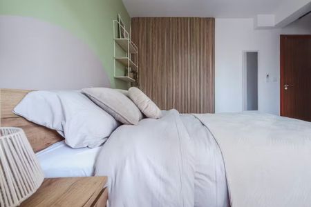 Plaça de Bisbe Benlloch, Torrent, Valencian Community 46900 - Photo 2