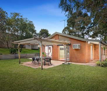 TIMELESS ELEGANCE IN THE HEART OF MALVERN EAST - Photo 5
