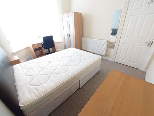 Halsbury Road, Kensington, Liverpool. - Photo 1