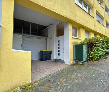 Gepflegte 3-ZKB-Wohnung im 1.OG mit Balkon + Loggia in ruhiger stad... - Photo 3