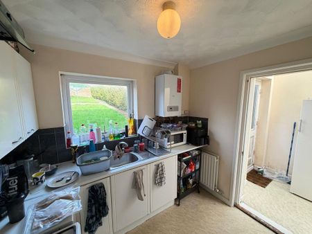 3 bedroom house share to rent - Photo 4