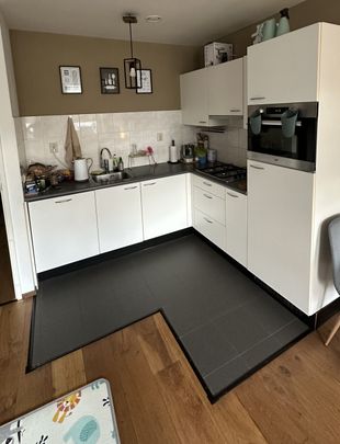 Te huur: 4-kamer appartement in het centrum van Zeist - Photo 1