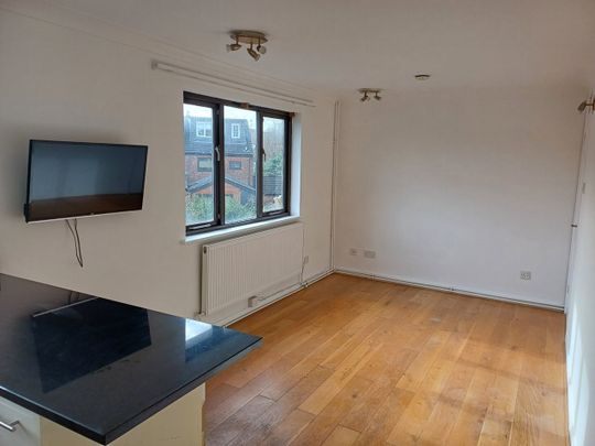 1 Bed Flat, Victory Way, SE16 - Photo 1