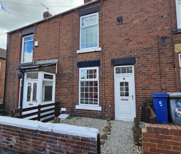 2 bed Terraced - To Let - Photo 6