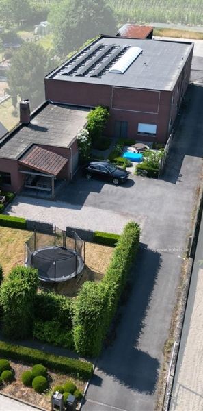 Te huur, multifunctioneel eigendom met woonst, magazijn (290m²) en loods (100m²) te Oudenaarde - Photo 1