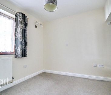 2 bedroom coach house to rent - Photo 1