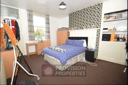 1 Bedroom Flat Hyde Park Leeds University - Photo 3