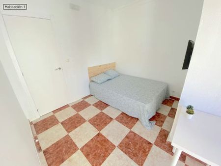 Barriada la Palmilla, Sevilla, Andalusia 41009 - Foto 2