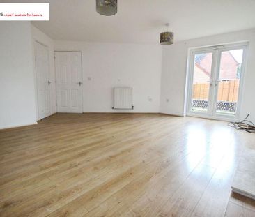 3 bedroom semi-detached house to rent - Photo 4