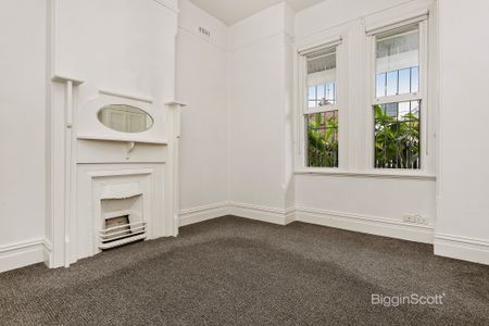 STUNNING TWO BEDROOM HOME, BEAUTIFULLY UPDATED! - Photo 2