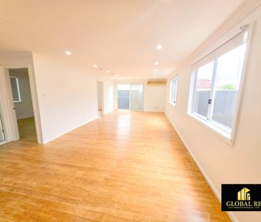 Newly Renovated 4-Berdroom Home In The Heart Of Canley Heights - Photo 2