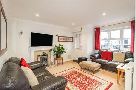 Trafalgar Road, Horsham, RH12 - Photo 5