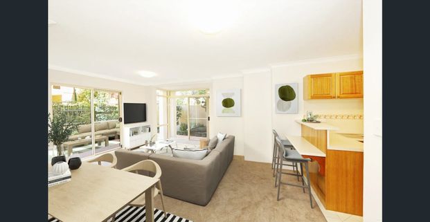 SPACIOUS GARDEN APARTMENT - Photo 1