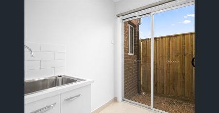 Spacious one year old 4 bedroom house available for rent at 35 Skyline - Photo 3