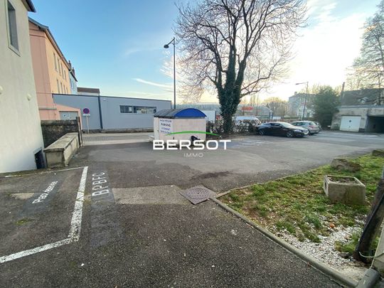 Studio meublé QUARTIER SAINT CLAUDE - Photo 1