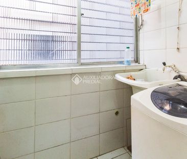 Apartamento com 2 quartos e 42m² para alugar em Petrópolis, Porto A... - Photo 1