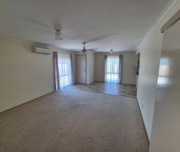 Unit 2/19 Marshall Street - Photo 3