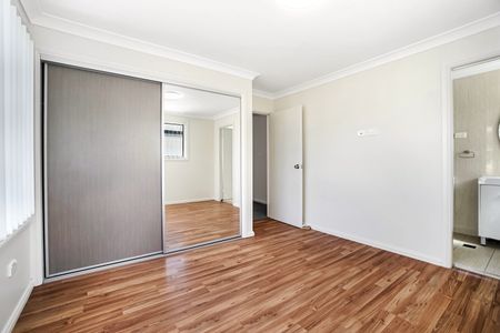 22 Australis Drive, Ropes Crossing NSW 2760 - Townhouse For Rent | Domain - Photo 3