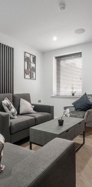 6 bedroom house to rent - Photo 1