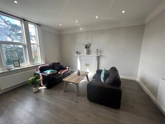 3 bedroom apartment to rent - Photo 1